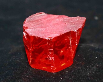 Fresh Arrival 77.00 Ct Certified Natural Magnificent Uncut Shape 28 x 17 mm Red Alexandrite Gemstone Rough OV752