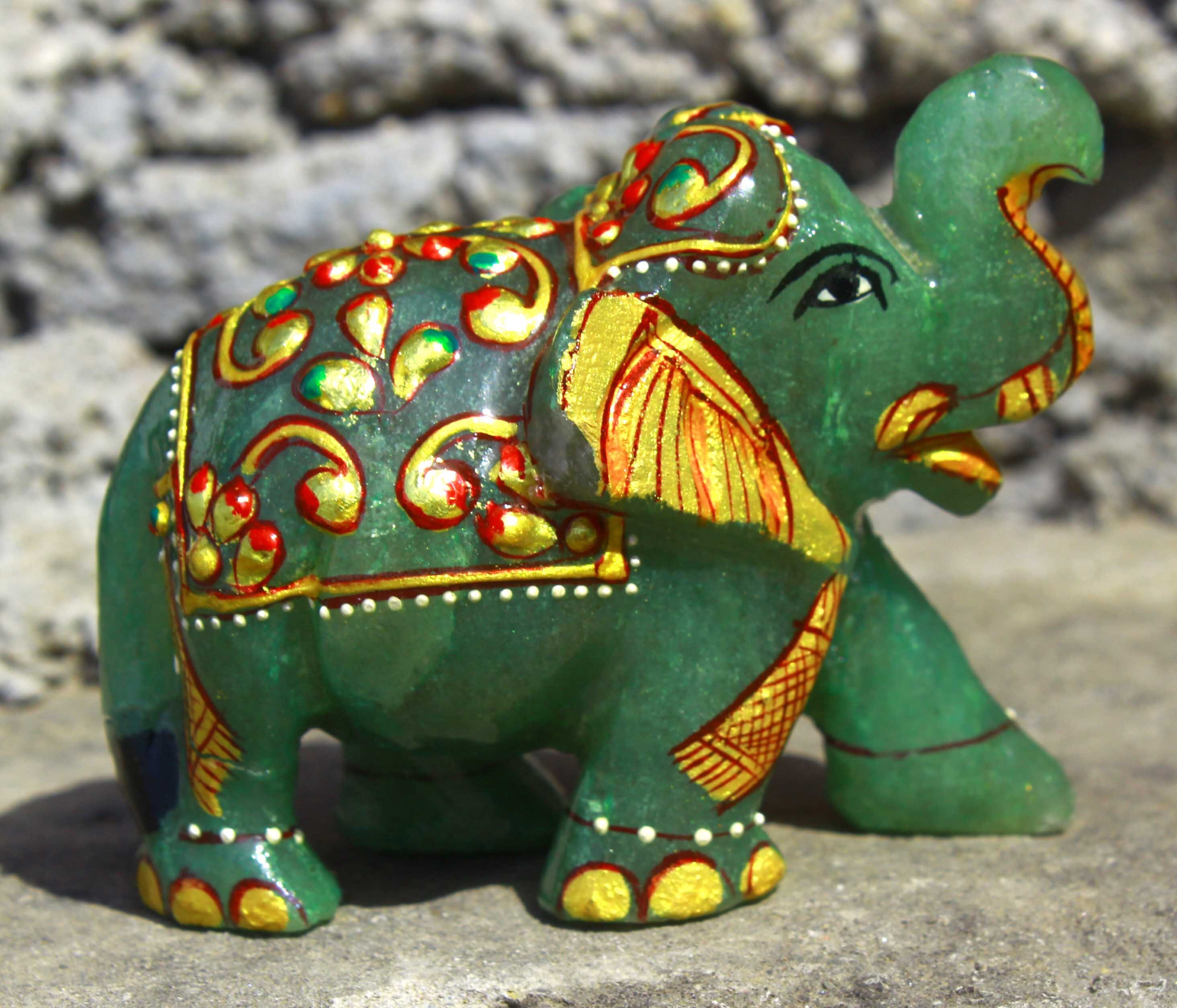 732.00 Ct Certified Natural Green Jade Elephant Natural Stone Etsy