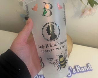 Lady Whistledown, Bridgerton Netflix, Cold Cups, Bridgerton, Book Lovers, Cold Cup Tumbler, Cold Cups, Bee Style, Starbucks Tumbler