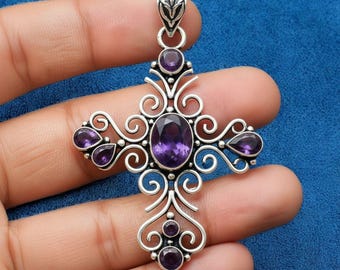 Ciondolo a croce in ametista / Collana sacra in argento sterling 925 / Regalo di gioielli spirituali fatti a mano / Pietra preziosa viola