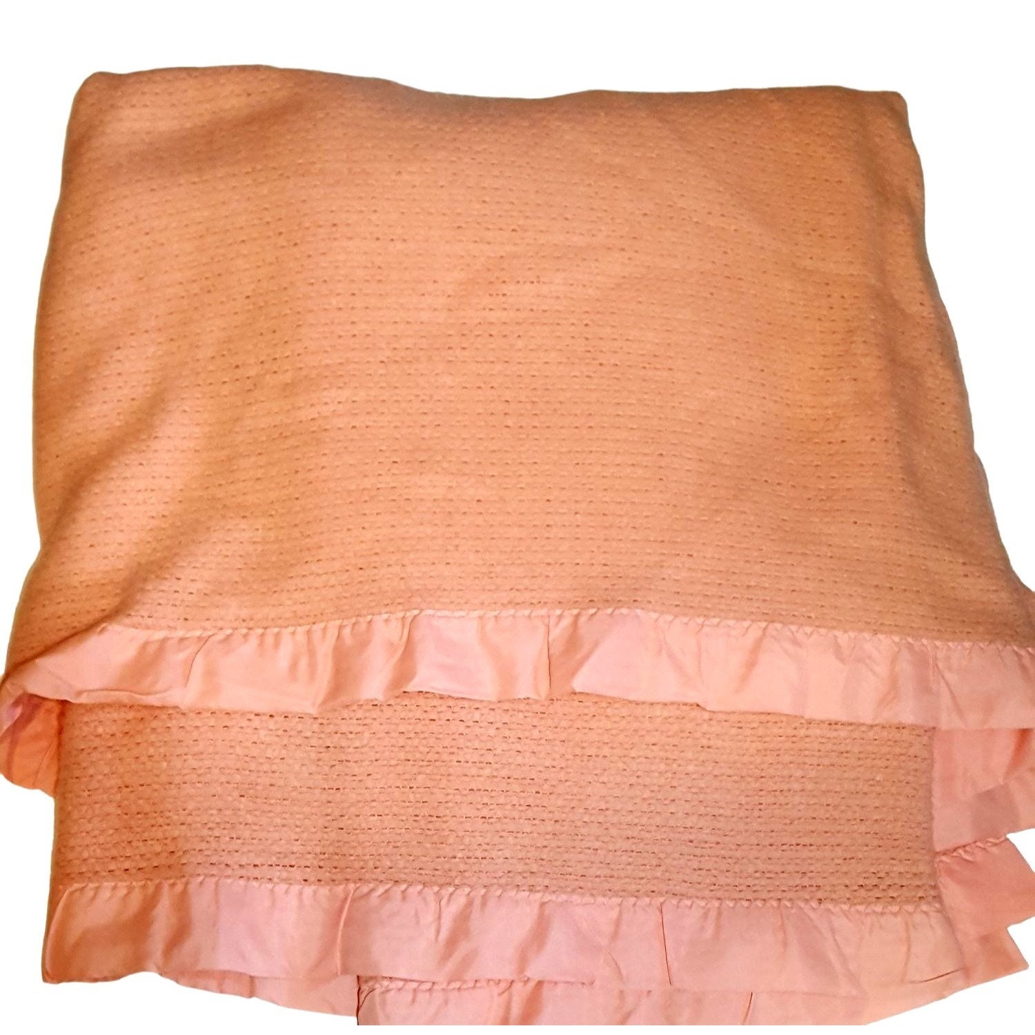 Vintage Acrylic Waffle Weave Red Blanket Satin Trim Made USA 88x92 Full Size atelieryuwa.ciao.jp