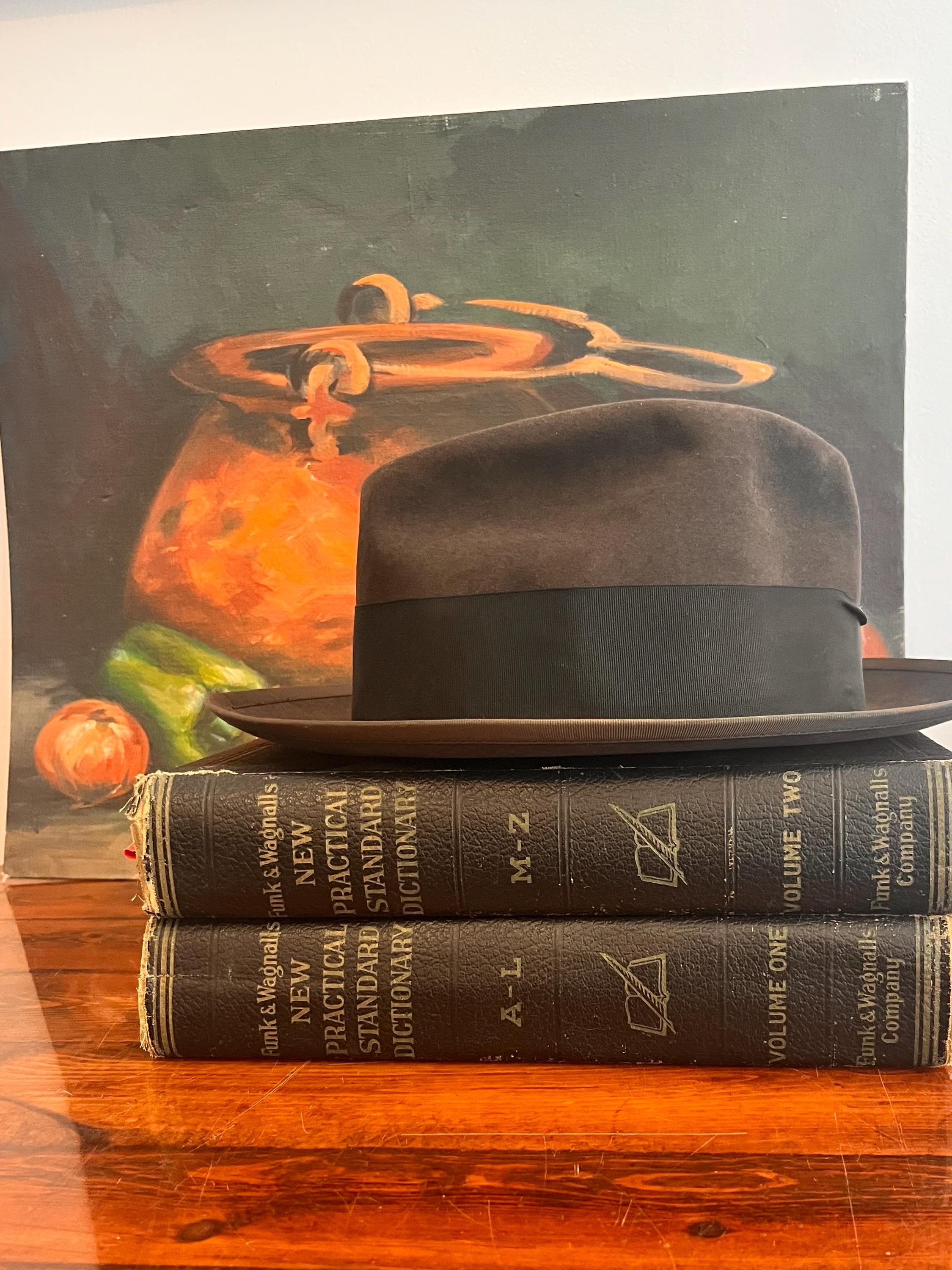 THE BIG STORE, DOBBS , VINTAGE FEDORA BROWN HAT Dobbs Fedora Vintage Mens Brown Hat 100% Wool Made in USA  main image 2