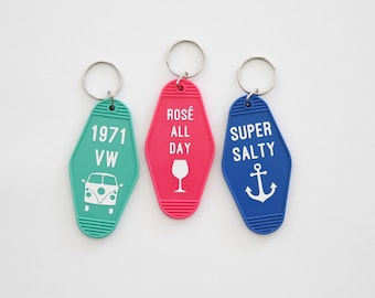 Rentals Bulk Custom Keychains /& Zipper-pulls for Gift Shops Cabins AirBnBs Hotels Realtors
