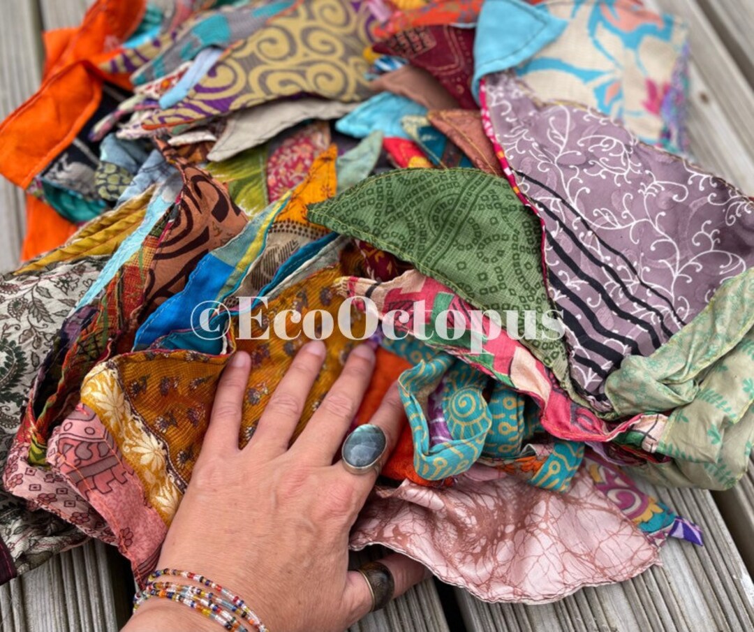 Paper High Festone Di Sari Riciclato Fatto A Mano – 210 Cm Con 10 Bandiere – Decorazione Colorata Per Feste, Matrimoni, Campeggio – Commercio Equo E Solidale India - copertina