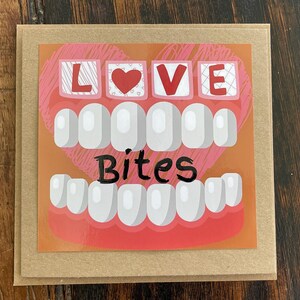 Carte de piqûres d'amour, carte de Saint-Valentin géniale, carte recyclée, carte de Saint-Valentin écologique pour lui, carte de Saint-Valentin pour elle, carte faite main. Mords-moi