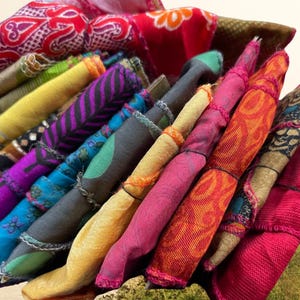VENDA Lenços de cabeça reciclados, faixas de cabelo, faixas de cabelo ecológicas, acessórios de cabelo boho, presente ecológico para ela, elásticos de cabelo feitos à mão