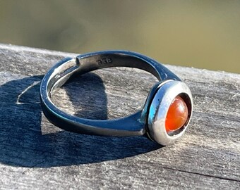 Adjustable carnelian ring, boho ring. Handmade ring, gift for her, boho jewellery, carnelian jewellery, sterling silver ring, orange ring