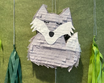 Wolf Pinata