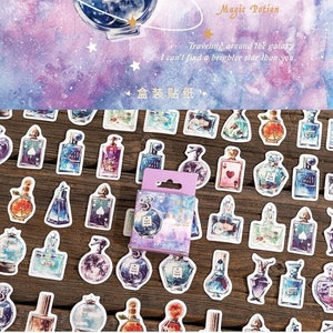 46 autocollants de potions magiques dans une boîte | Mignon, coloré, objet de collection | Une touche parfaite pour les agendas, les agendas et les albums de coupures | Livraison rapide au Royaume-Uni
