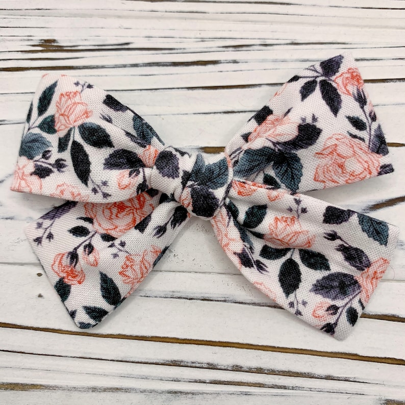 Valentine/'s Day Cotton Hand Tied Bows