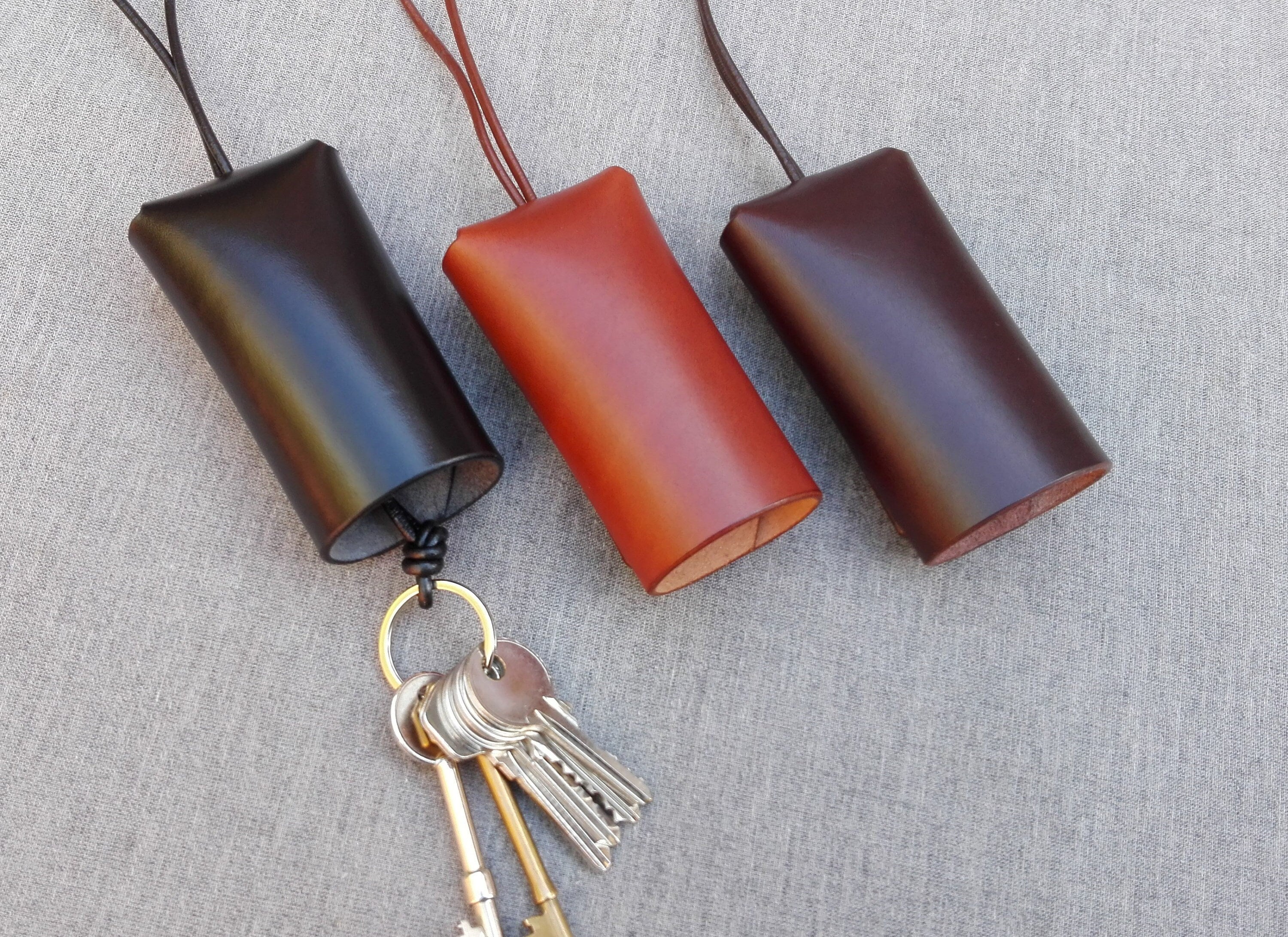 Leather Key Pouch Wallet Slim Keychain with 6 Key Holder