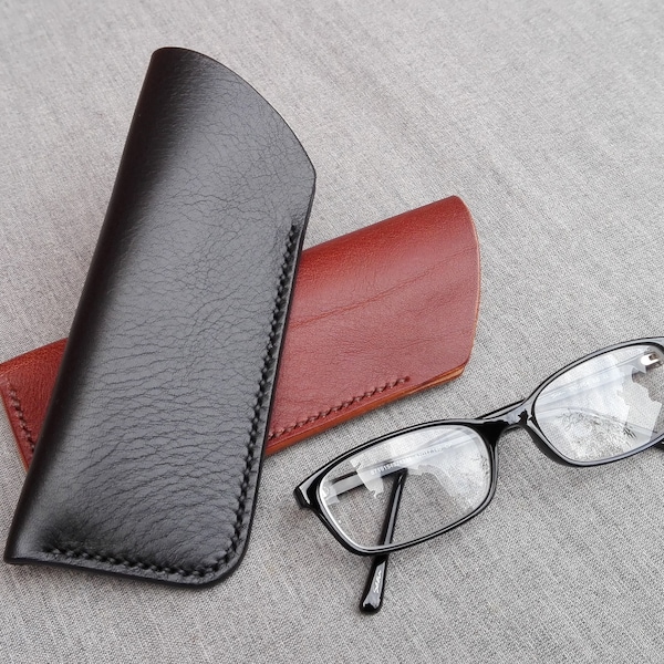 Slim reading glasses sleeve handmade in premium leather, leather spectacles case in black or brown, leather eyeglasses case, glasses case