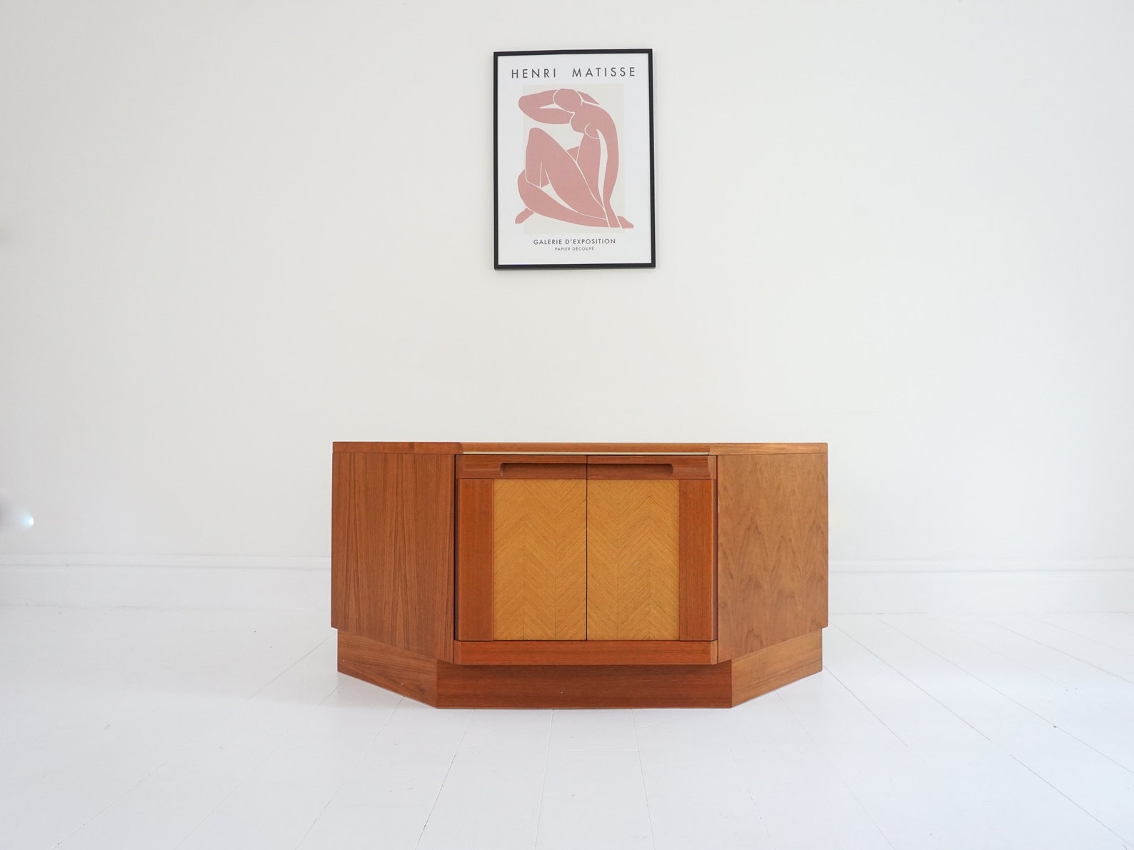 Aparador del plan de mediados de siglo G / Unidad de medios / | Etsy