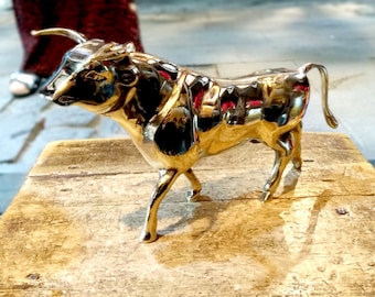Copper Bull Statue, Handmade Brass Detection Trinket, Gold Circle, Gift Ridiculous Decor, Bull Terrier Decor, Vintage Taurus Statue