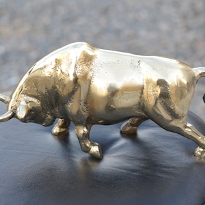 Copper Bull Statue, Handmade Brass Detection Trinket, Gold Circle, Gift Ridiculous Decor, Bull Terrier Decor, Vintage Taurus Statue