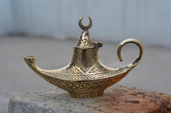 Antique Oil Lamp, Aladdin's Magical Lamp, Brass Torch, Pitcher Flambeau,  Aladin Genie Lamp, Brass Decoration, Gin Lamp Gift 