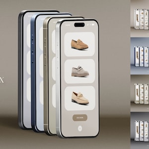 以下が含まれることがあります： 薄い茶色の背景にiPhone 15 Pro Maxのモックアップ。電話は、靴の画像が表示された画面を表示しています。画面の上部には「iPhone 15 Pro Max」というテキストが表示されています。画面の下部には「Photoshop Mockups」というテキストが表示されています。画面の下部には「4 COLORS, 9 POSITIONS, High quality, 4500×3000px, 300 DPI」というテキストが表示されています。