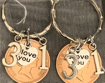 NEW PAIR OF 30th WEDDING ANNIVERSARY GIFT /"COPPER/" Polished 1990 PENNY KEYRINGS