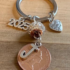 40th Birthday Gift 1985 Personalised Polished Coin & Charm Keyring - Anniversary Gift - Birthday Gift - Choose Initial