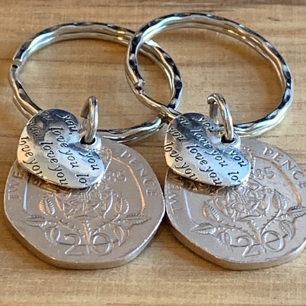 39th Wedding Anniversary Polished 1985 Coins & Charms on Keyrings In Gift Bag Gift For Husband Wife Boyfriend Girlfriend Friends 2pcs set