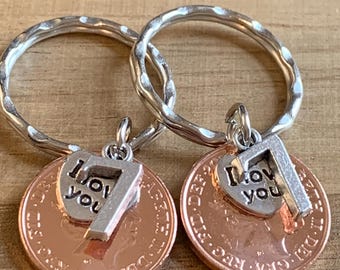 New Pair Of Polished 1p Coins 7th Wedding Anniversary (Copper) Gift Keyrings In Bag