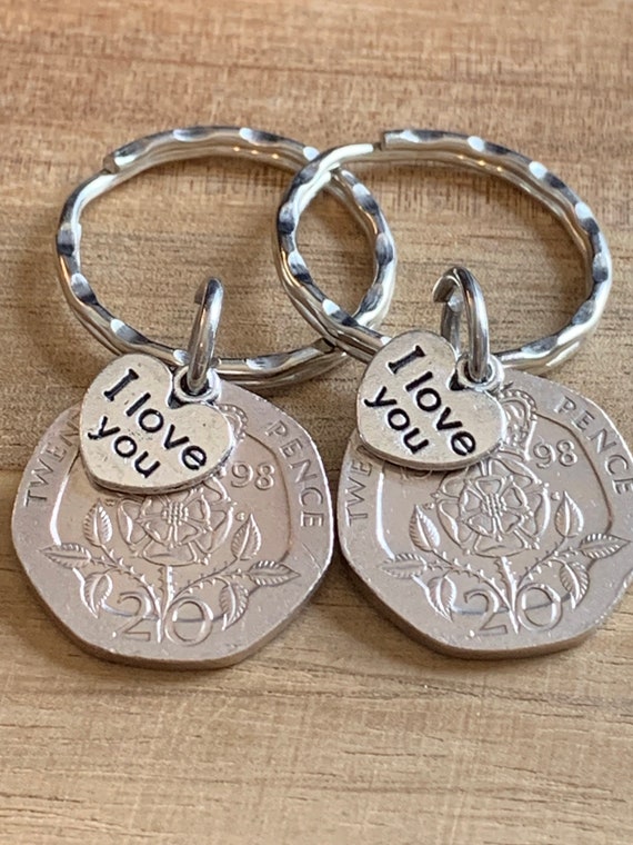 Portachiavi 20° Anniversario Di Matrimonio Per Lui E Lei - A Forma Di Cuore - Inciso "La Cosa Migliore Che Mi Sia Capitata" - Acciaio Inox