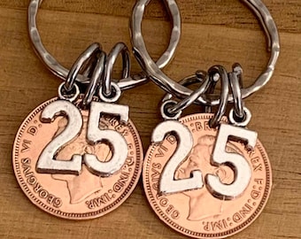 25e huwelijksverjaardag Vintage Lucky Farthing-sleutelhangerset met of zonder I Love You Charms Cadeau voor haar Hem man vrouw paar