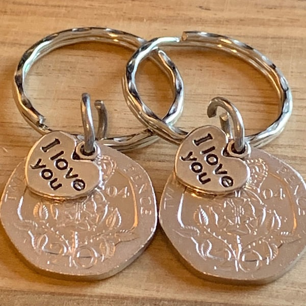 20th Wedding Anniversary Polished  2004 Coins & Charms On Keyrings In Gift Bag Gift For Husband Wife Boyfriend Girlfriend Friends 2pcs Set