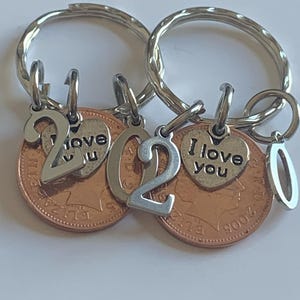20th Wedding Anniversary Polished  2005 Coins & Charms On Keyrings In Gift Bag Gift For Husband Wife Boyfriend Girlfriend Friends 2pcs Set