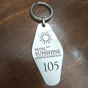 Personalized Stainless Steel Hotel Keychain, Custom Logo & Room Numbers