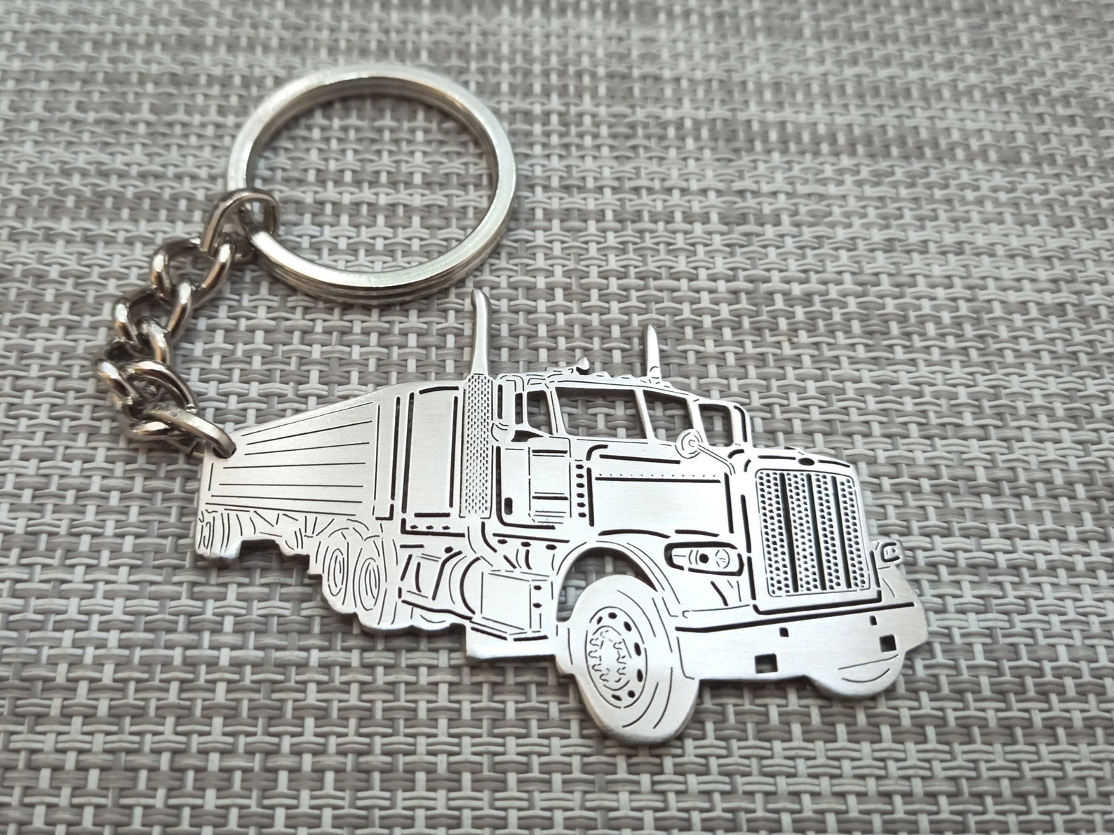 Peterbilt 379 2000 birthday gift Custom key chain car key Etsy