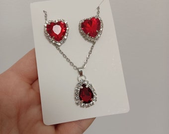 Set collana orecchini cuori rossi, collana orecchini accessori di San Valentino, ciondolo cuore rosso, regalo di San Valentino per accessori per ragazze