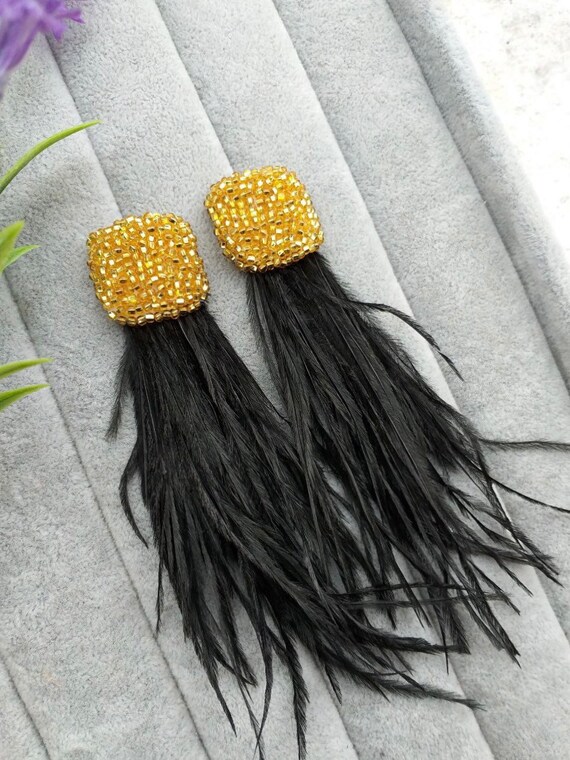 Black ostrich feather earrings sale