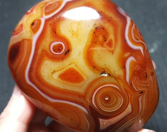 Polished Banded Lace Agate Crystal: Madagascar Healing Stone