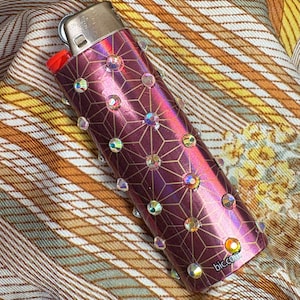 Bling Bic Lighter: Pink Holographic Gemstone Design - Glam Smoker