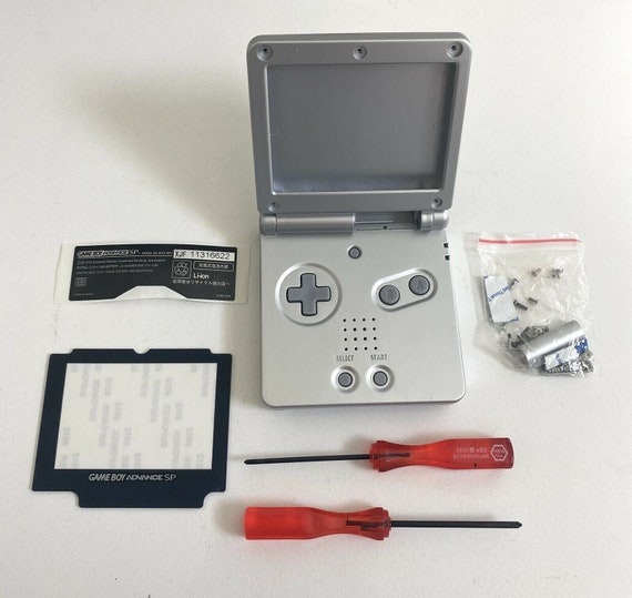 Nintendo Game Boy Advance SP - Platinum