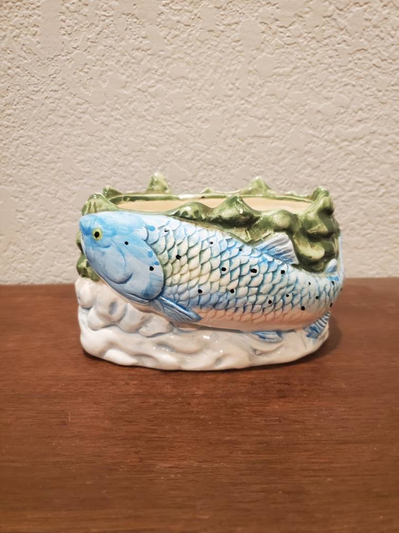 Fun small fish planter from 1991.