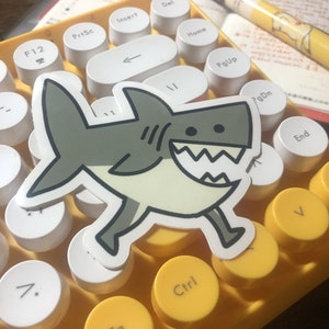 Großer weißer Hai auf einem Spaziergang Sticker