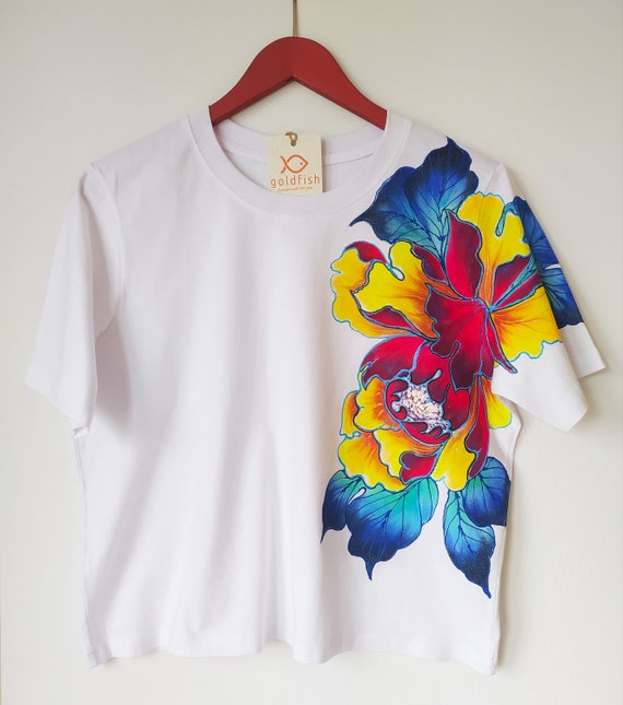 Hand-painted Short Oversized Floral T-shirt for Women. Bright 