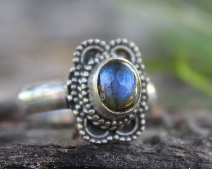 Labradorite Sterling Silver Ring Size 6