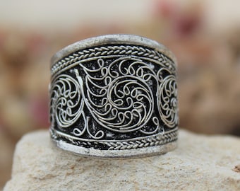 Bohemian Adjustable ring