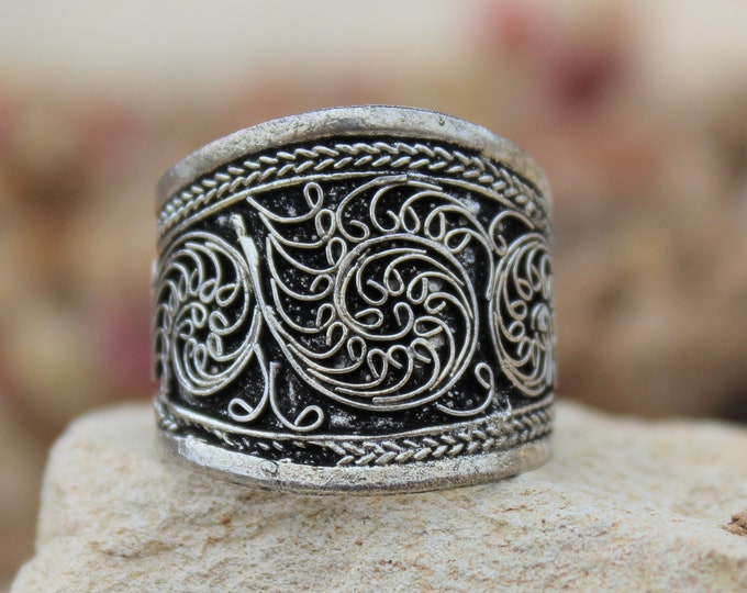 Bohemian Adjustable ring