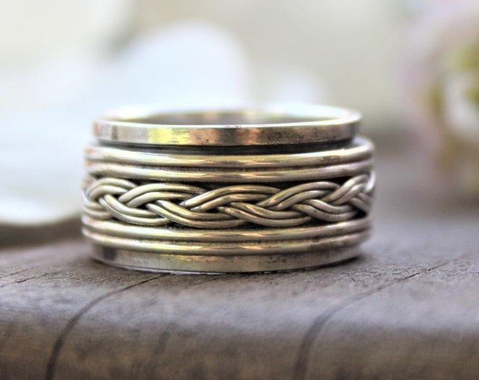 Sterling Silver ring Size 7