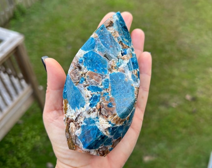 Blue Apatite Flame ~ Stone Of Manifestation ~ Blue Apatite Crystal ~ Healing Stone ~ Home ~ Decor ~ Chakra ~ Blue Crystal ~ Rock Collector