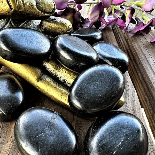 Shungite  Palm Stone ~ Shungite Pebble ~ Shungite pillow Shape ~ Fathers Day Gift ~ Crystal  ~ Reiki Tools ~ Gemstone ~ Home Decor