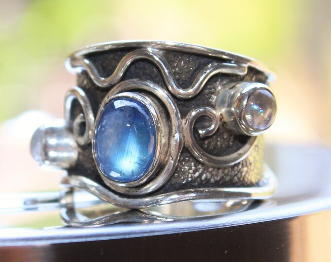 Labradorite Sterling Silver Ring size 5.5
