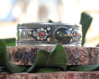 Labradorite Cuff Bracelet