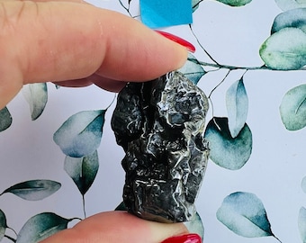Meteorite di alta qualità ~ Pietra meteorica ~ Meteorite cristallina ~ Sikhote Alin ~ Cristallo meteorico ~ Schegge di meteorite ~ Meteora autentica