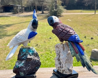 Crystal Parrot Carving