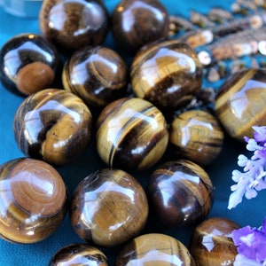 Esfera de ojo de tigre ~ Bola de ojo de tigre ~ Piedra de ojo de tigre